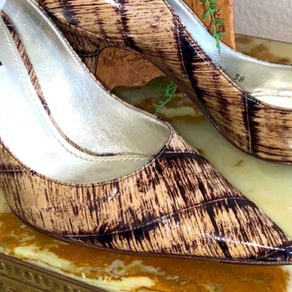 DOLCE & GABBANA eel stilettos heels, tan/brown. Did you hear? Eel's the deal! 38 - Picture 8 of 16